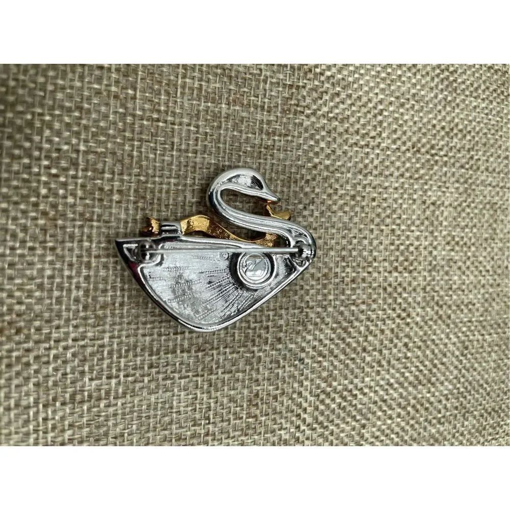 Vintage Brooch Swarovski Logo Swan Rhodium plated Swarovski Pave Crystals - Picture 3 of 8